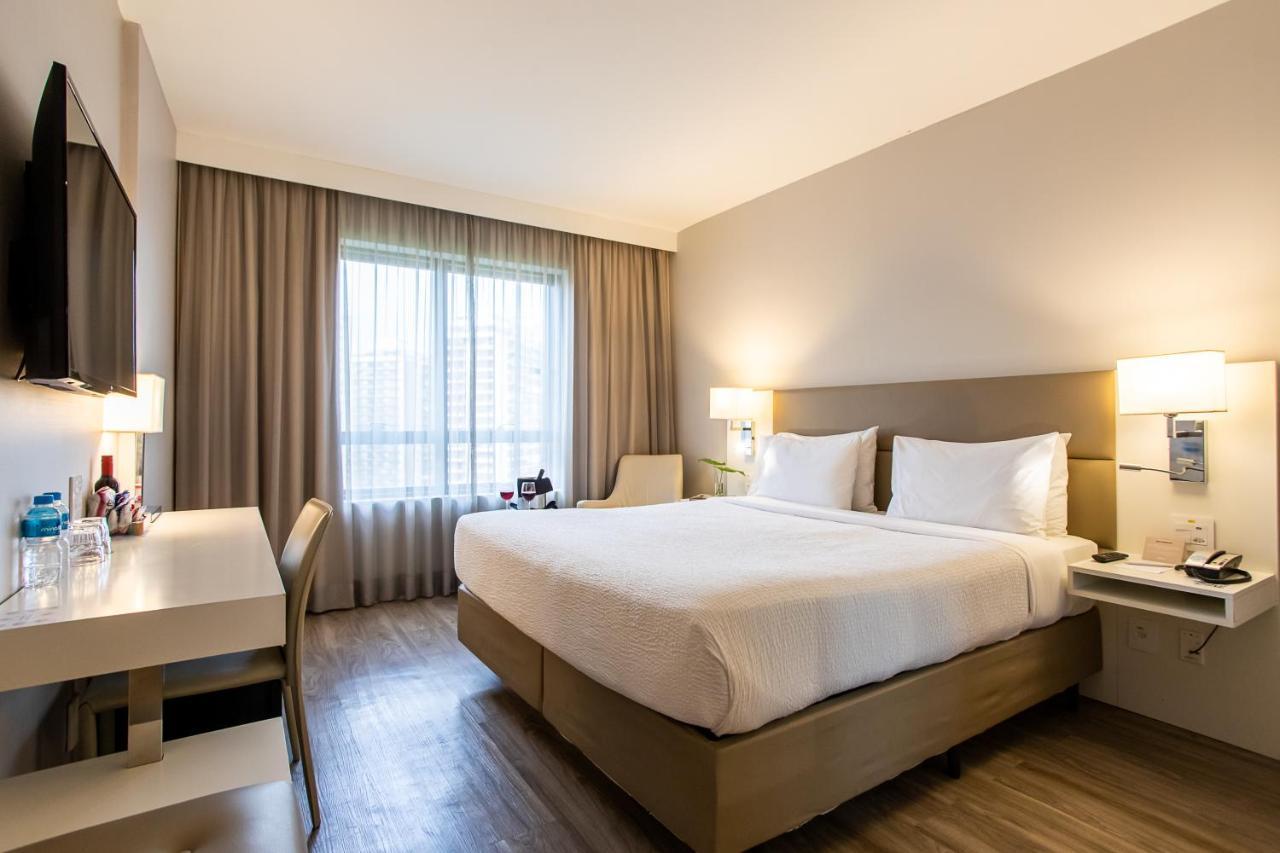 ホテル Radisson Rio De Janeiro Barra エクステリア 写真